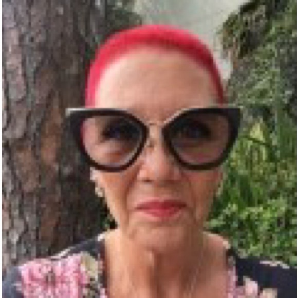 Meet your Posher, Susan - Picture 9 of 14